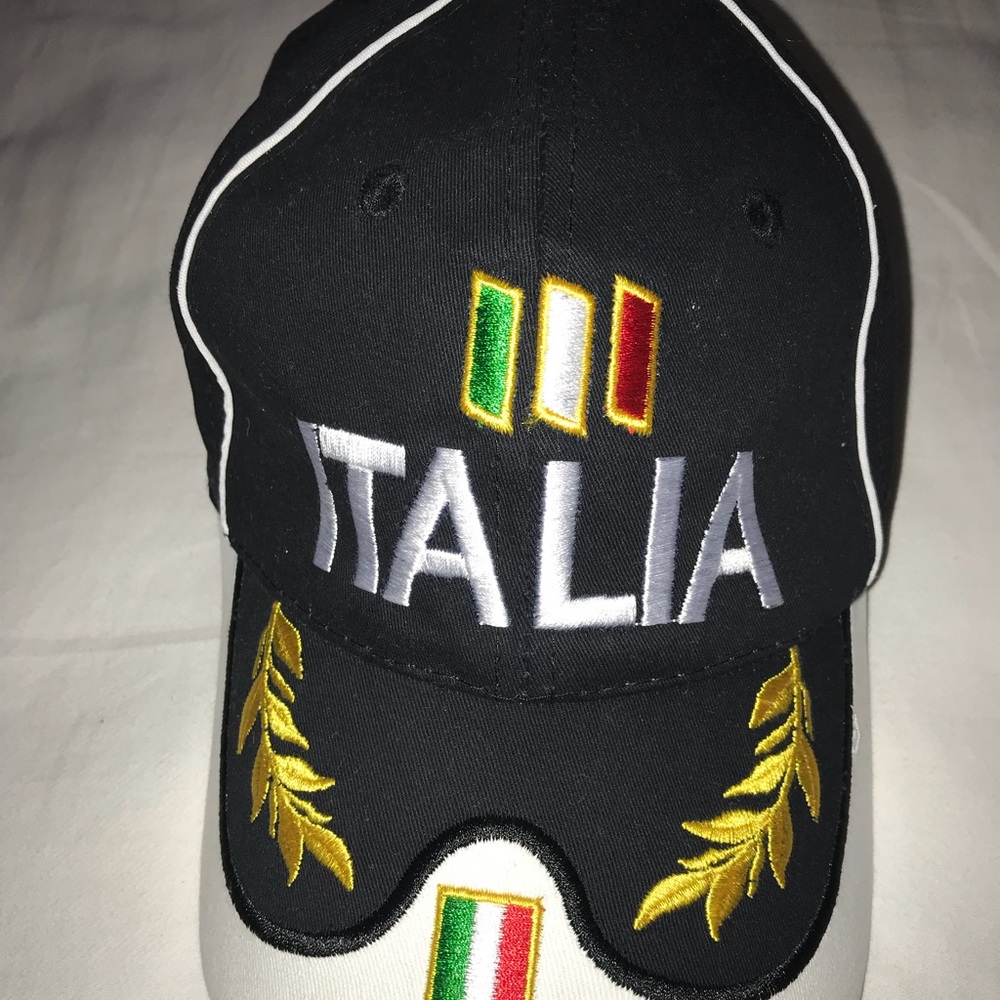 “Italia” Hat Velcro Strap